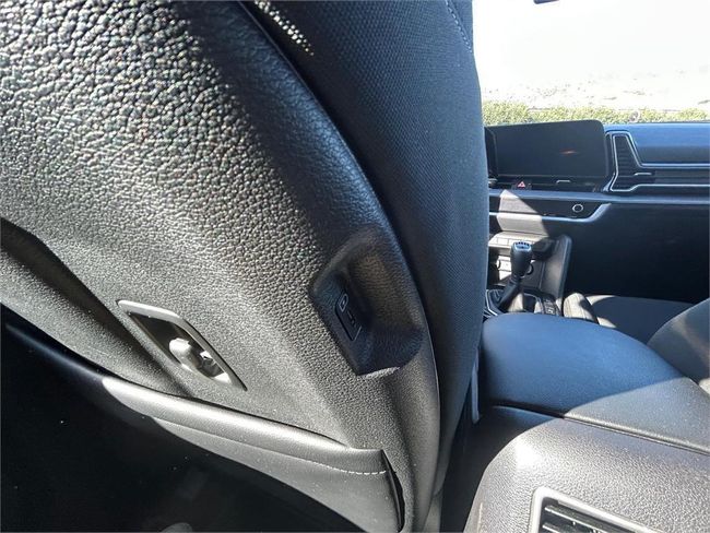 Kia Sportage 1.6 T-GDi MHEV 118kW (160CV) Drive 17