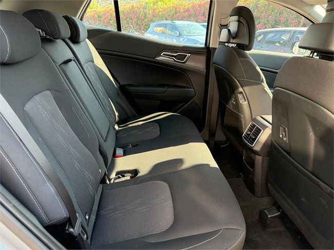 Kia Sportage 1.6 T-GDi MHEV 118kW (160CV) Drive 17