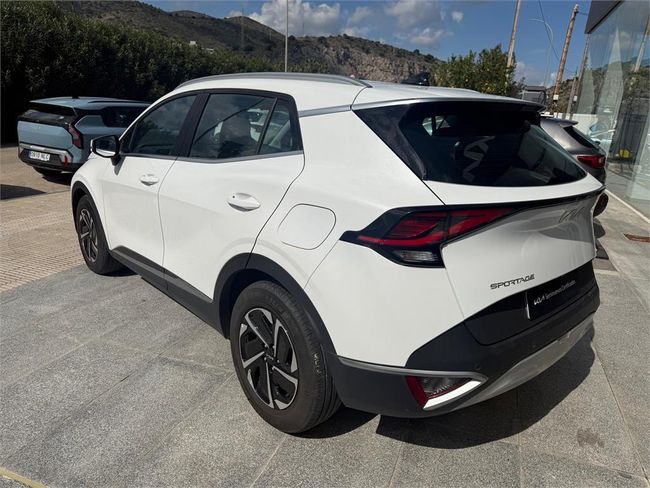 Kia Sportage 1.6 T-GDi MHEV 118kW (160CV) Drive 17