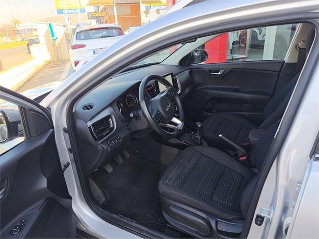 Kia Stonic 1.0 T-GDi 74kW (100CV) MHEV MT Drive  - Foto 13