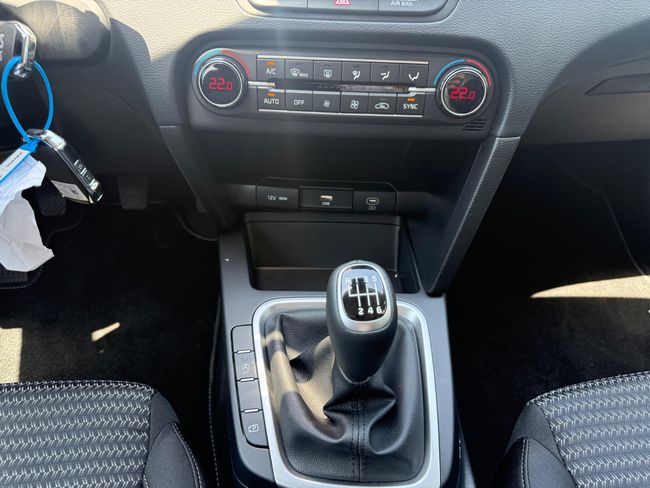 Kia XCeed 1.0 T-GDi Drive 85kW (115CV)  - Foto 13