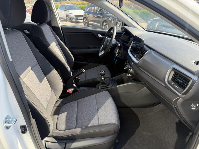 Kia Stonic 1.2 DPi 58kW (79CV) Concept  - Foto 17