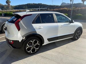 Kia Niro 1.6 GDi HEV 104kW (141CV) Emotion  - Foto 7