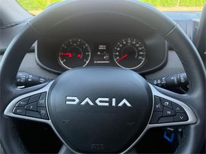 Dacia Jogger Essential 74kW (100CV) ECO-G 5 plazas  - Foto 17