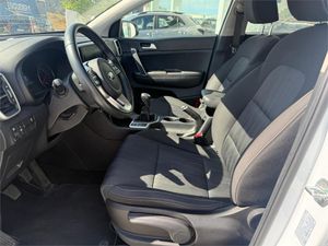 Kia Sportage 1.6 MHEV Drive 100kW (136CV) 4x2  - Foto 29