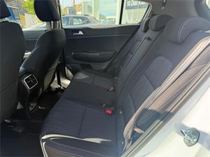 Kia Sportage 1.6 MHEV Drive 100kW (136CV) 4x2  - Foto 31