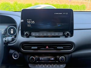 Hyundai Kona 1.6 GDI HEV Tecno DCT  - Foto 23