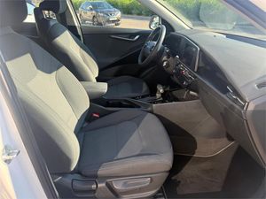 Kia Niro 1.6 GDi HEV 104kW (141CV) Concept  - Foto 31