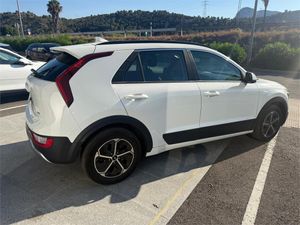 Kia Niro 1.6 GDi HEV 104kW (141CV) Concept  - Foto 7