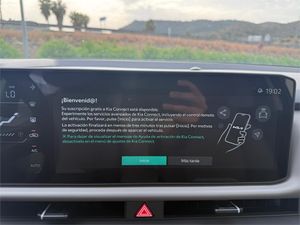 Kia Seltos 1.6 T-GDi 132kW (180CV) Drive 4x2  - Foto 21