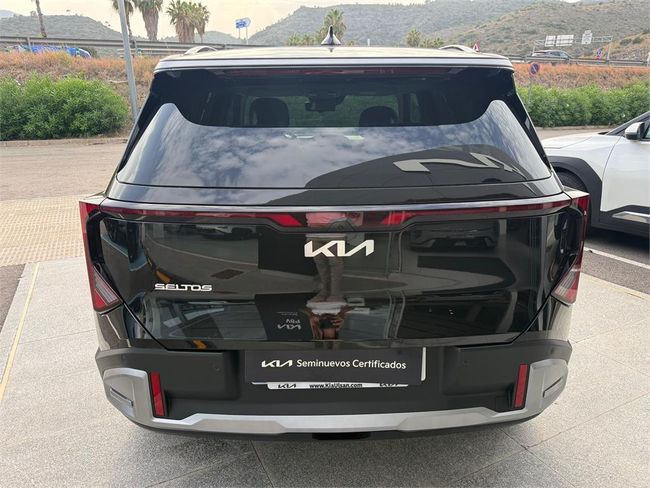 Kia Seltos 1.6 T-GDi 132kW (180CV) Drive 4x2  - Foto 6