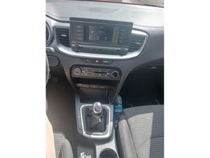 Kia Ceed Tourer 1.0 T-GDi 88kW (120CV) Concept  - Foto 23