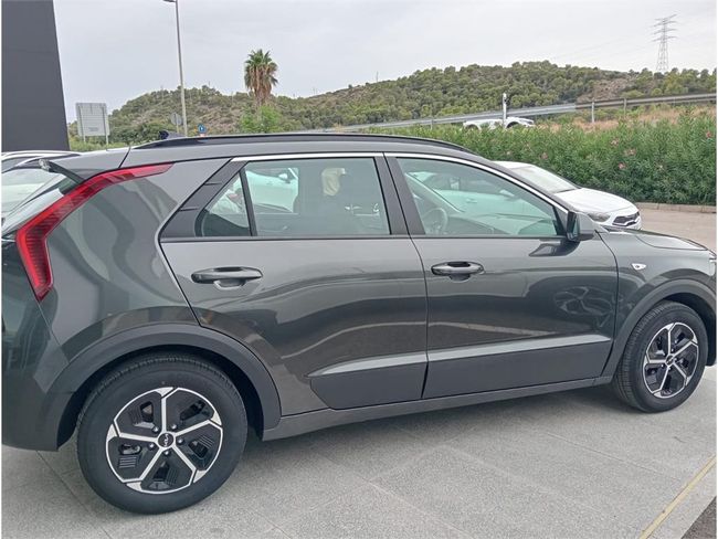Kia Niro 1.6 GDi HEV 104kW (141CV) Concept  - Foto 4