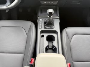 Kia Seltos 1.6 T-GDi 132kW (180CV) Drive 4x2  - Foto 27