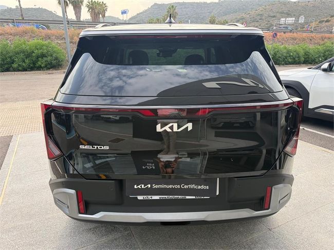 Kia Seltos 1.6 T-GDi 132kW (180CV) Drive 4x2  - Foto 6
