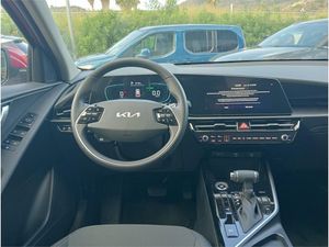 Kia Niro 1.6 GDi HEV 101,5kW (138CV) Concept  - Foto 13