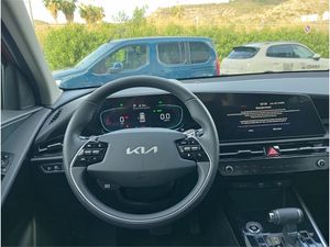 Kia Niro 1.6 GDi HEV 101,5kW (138CV) Concept  - Foto 15