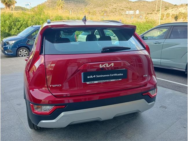 Kia Niro 1.6 GDi HEV 101,5kW (138CV) Concept  - Foto 6