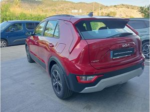 Kia Niro 1.6 GDi HEV 101,5kW (138CV) Concept  - Foto 7