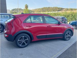 Kia Niro 1.6 GDi HEV 101,5kW (138CV) Concept  - Foto 11