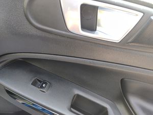 Ford Ecosport 1.0T EcoBoost 92kW (125CV) S&S ST Line  - Foto 20