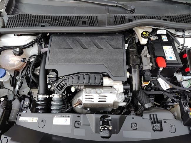 Peugeot 2008 Active Puretech 100 S&S BVM6  - Foto 23