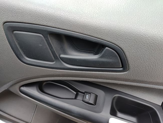 Ford Tourneo Connect 1.5 TDCi 74kW (100CV) Trend  - Foto 22