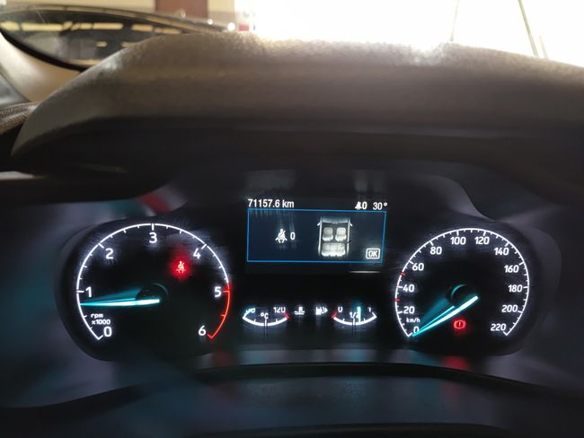 Ford Tourneo Connect 1.5 TDCi 74kW (100CV) Trend  - Foto 24