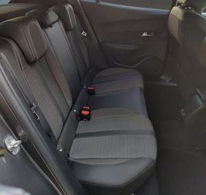 Peugeot 2008 Allure Pack Puretech 100 S&S 6 Vel. MAN  - Foto 8