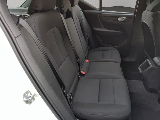 Volvo XC40 1.5 T2 Momentum  - Foto 8