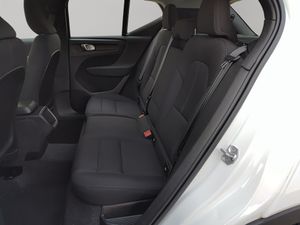 Volvo XC40 1.5 T2 Momentum  - Foto 17
