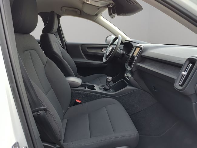 Volvo XC40 1.5 T2 Momentum  - Foto 18