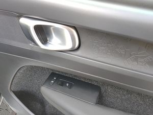 Volvo XC40 1.5 T2 Momentum  - Foto 21