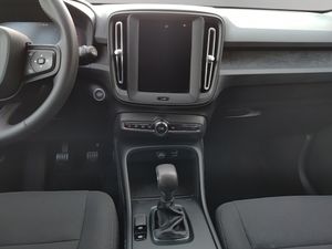 Volvo XC40 1.5 T2 Momentum  - Foto 20