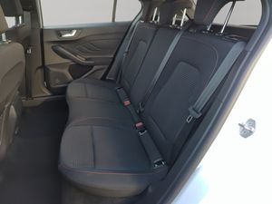 Ford Focus 1.0 Ecoboost MHEV 92kW ST-Line  - Foto 17