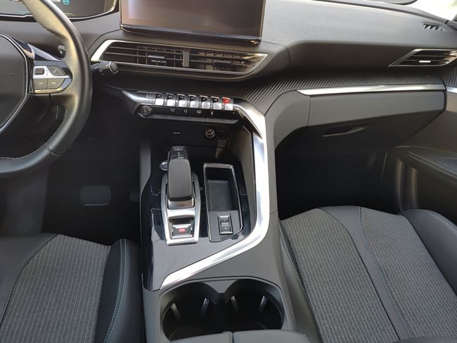 Peugeot 3008 Hybrid 225 e-EAT8 Allure Pack  - Foto 19