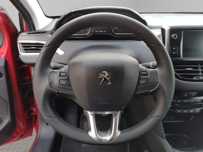 Peugeot 208 5P Signature 1.2L PureTech 60KW (82CV)  - Foto 21