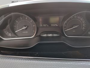 Peugeot 208 5P Signature 1.2L PureTech 60KW (82CV)  - Foto 25