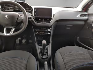 Peugeot 208 5P Signature 1.2L PureTech 60KW (82CV)  - Foto 19