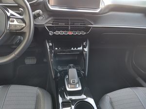 Peugeot 2008 Allure Puretech 130 S&S EAT8  - Foto 19