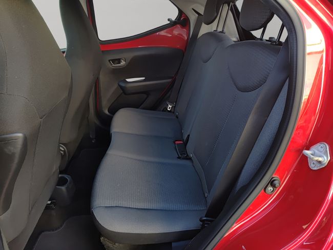 Toyota Aygo 1.0 70 x-play  - Foto 17