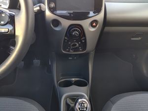 Toyota Aygo 1.0 70 x-play  - Foto 21