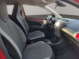 Toyota Aygo 1.0 70 x-play  - Foto 18