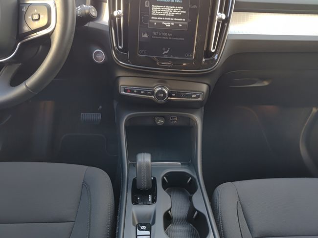 Volvo XC40 1.5 T5 Twin Recharge Inscription Auto  - Foto 20