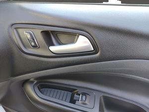 Ford Kuga 2.0 TDCi 110kW 4x2 A-S-S Trend  - Foto 22