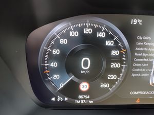 Volvo XC40 1.5 T3 Business Plus Auto  - Foto 11