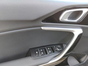 Kia XCeed 1.0 T-GDi Tech 74kW (100CV)  - Foto 22