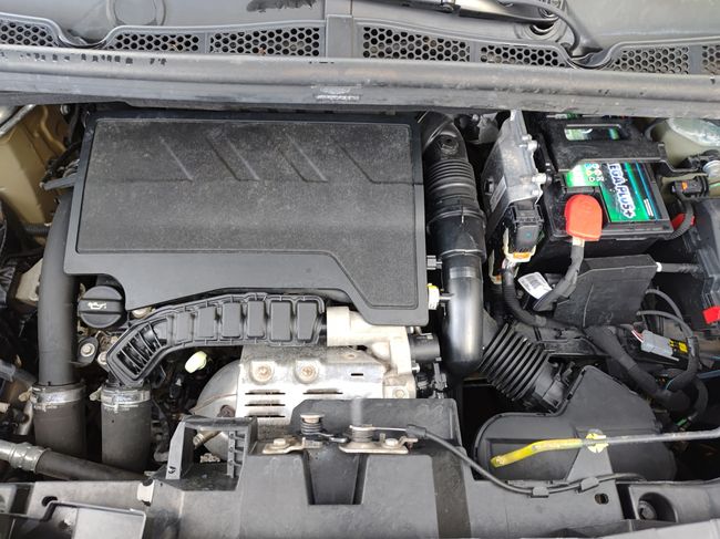 Opel Combo 1.2 T S/S Selective L  - Foto 24