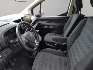 Opel Combo 1.2 T S/S Selective L  - Foto 9