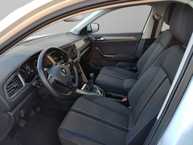 Volkswagen T-Roc Advance 1.0 TSI 81kW (110CV)  - Foto 9